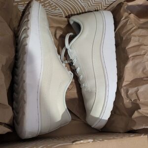 Allbirds Women's DREAMY Green Sneakers